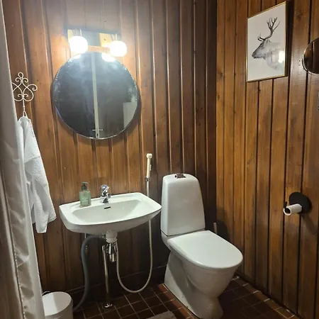 Rasti's Old Pine - Rastin Vanha Maenty Apartment *